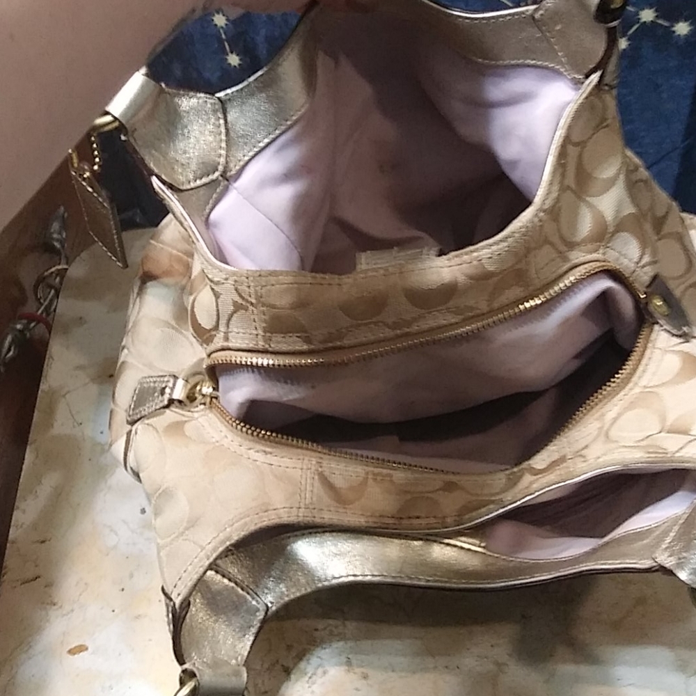 Authentic Coach Purse - Picture 4 of 4